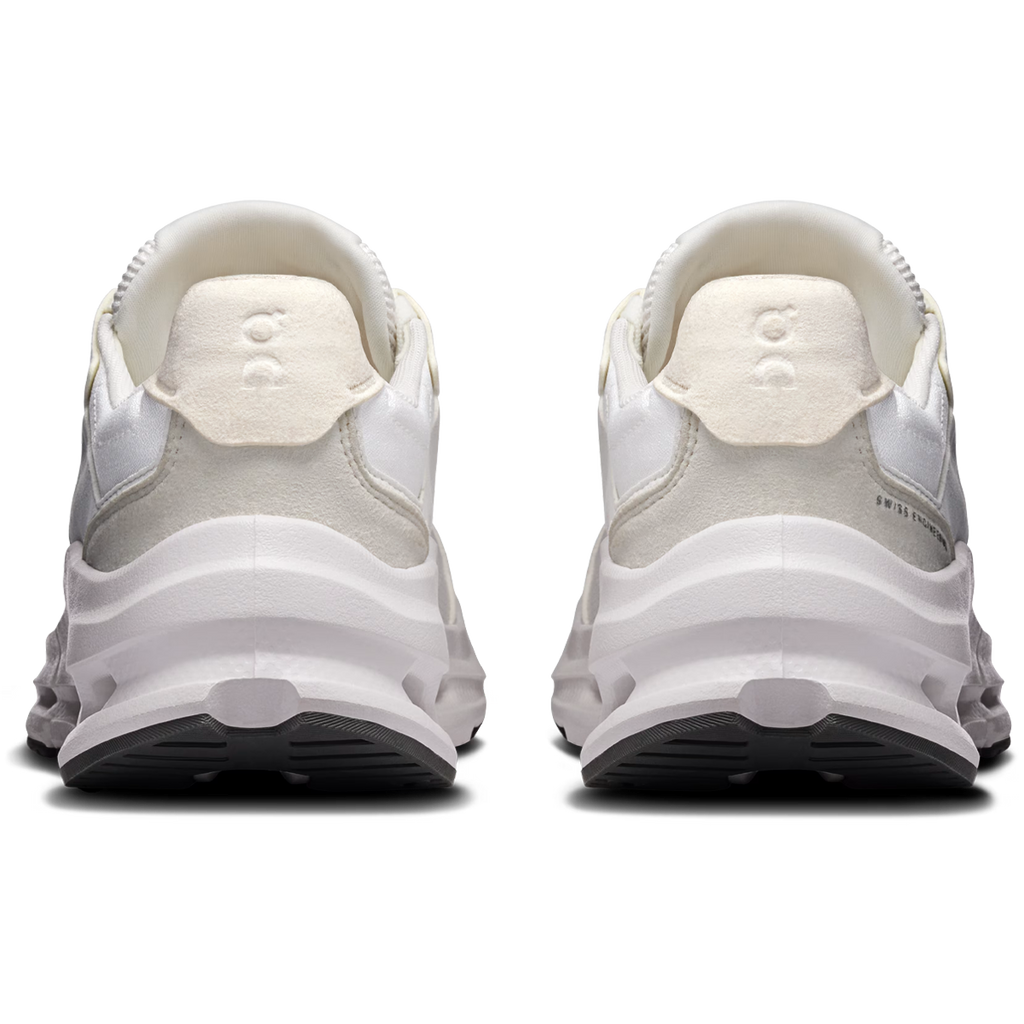 On Cloudnova Women's - White / Ice