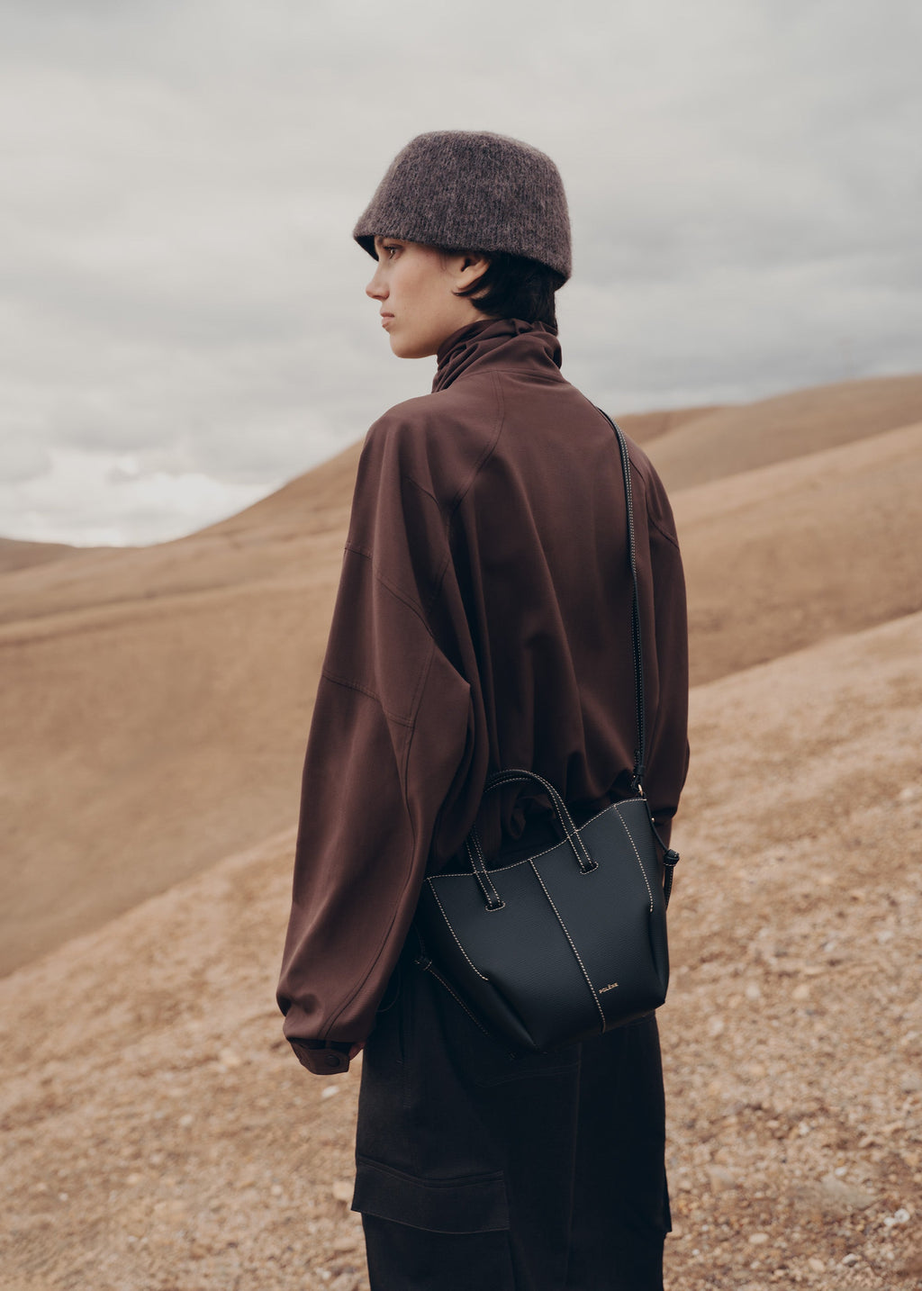 Polène Cyme Tote Nano - Noir Grainé Coutures Écrues