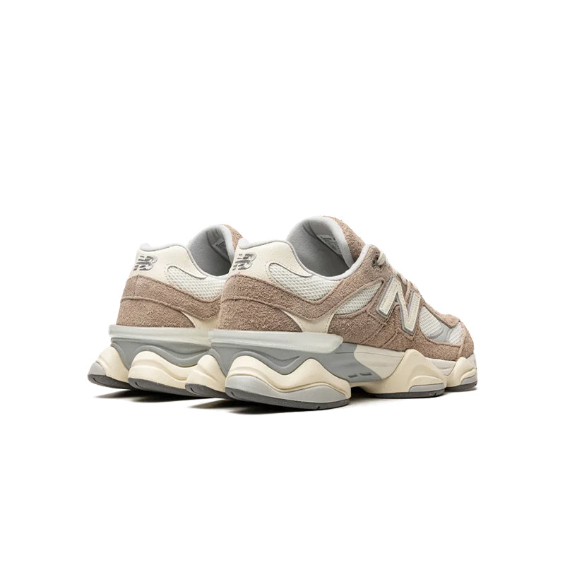 New Balance 9060 - Driftwood