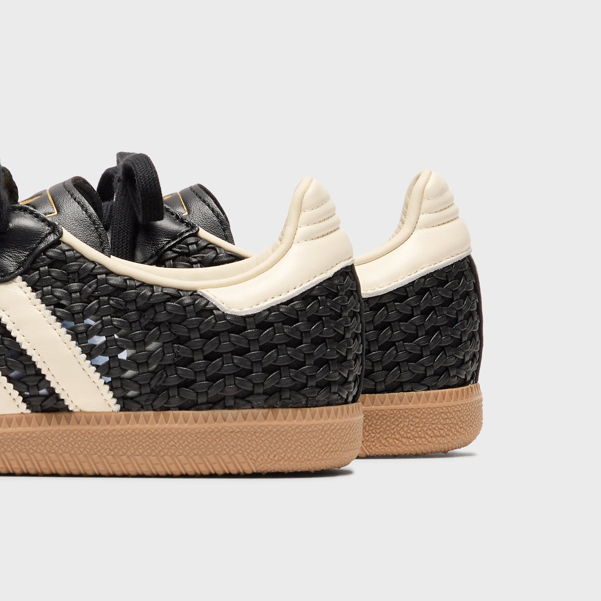 Adidas Samba OG - Core Black / Cream White / Gold Metallic