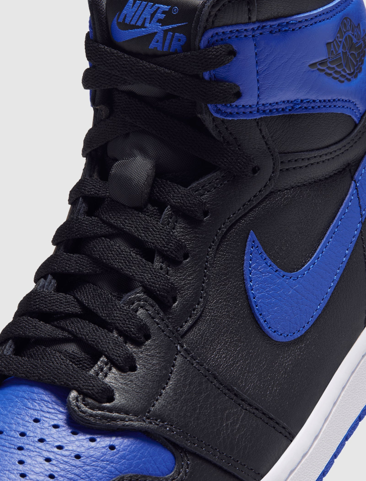 Air Jordan 1 Retro High OG - Black / Game Royal / White