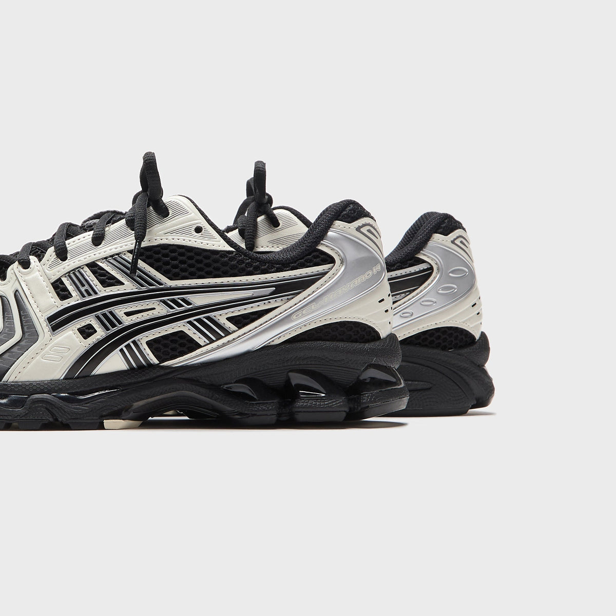 ASICS Gel-Kayano 14 - Black / Cream