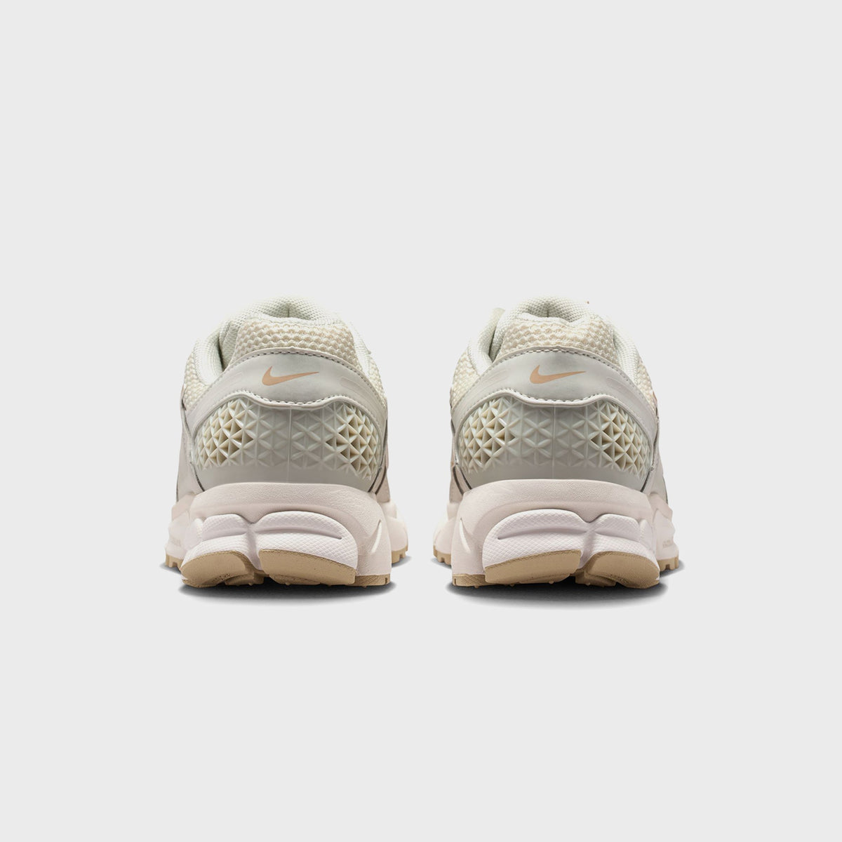 Nike Zoom Vomero 5 - Light Bone / Phantom