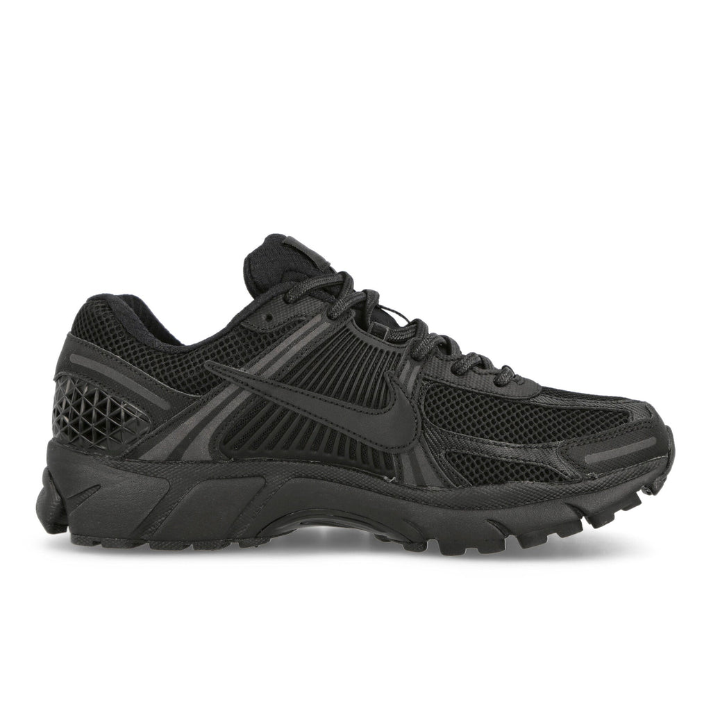 Nike Zoom Vomero 5 - Triple Black