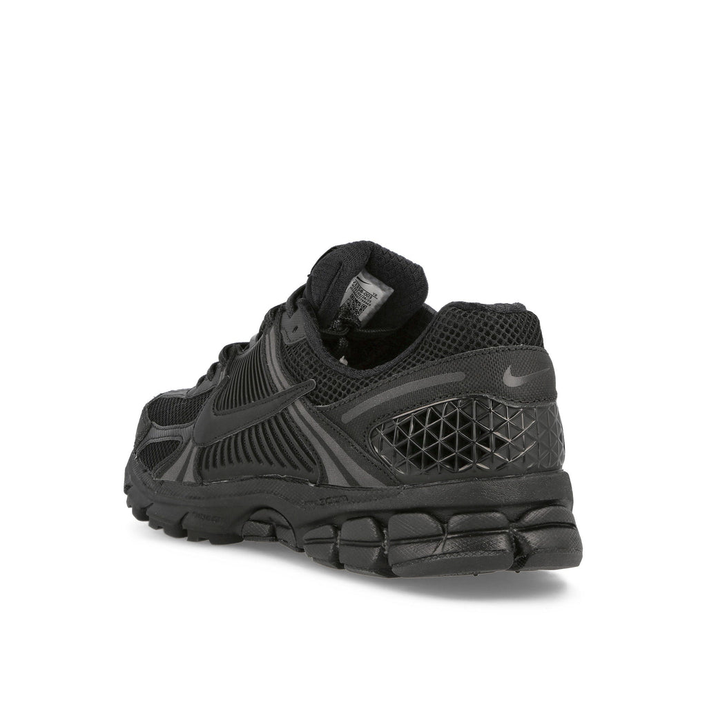 Nike Zoom Vomero 5 - Triple Black
