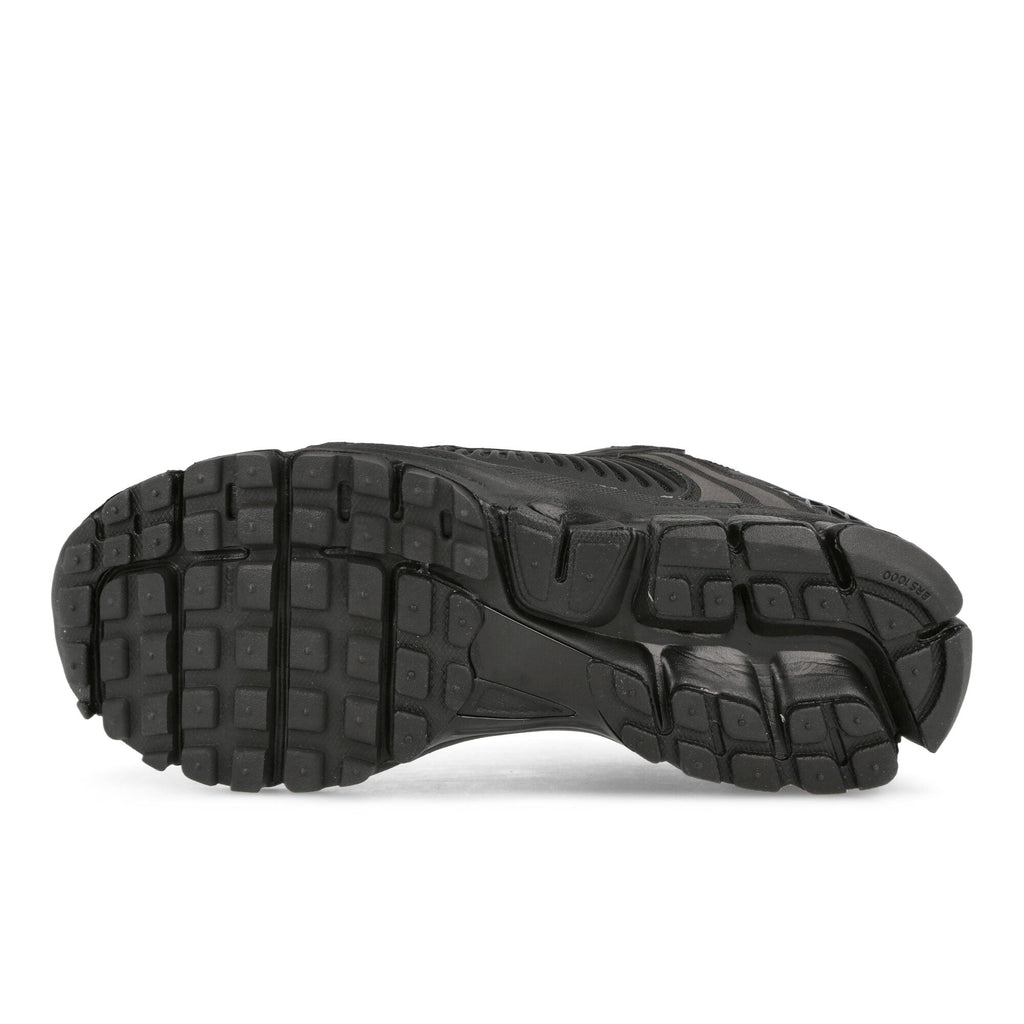 Nike Zoom Vomero 5 - Triple Black