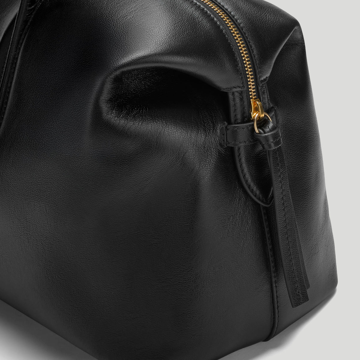 DeMellier The Stockholm - Black Fine Grain