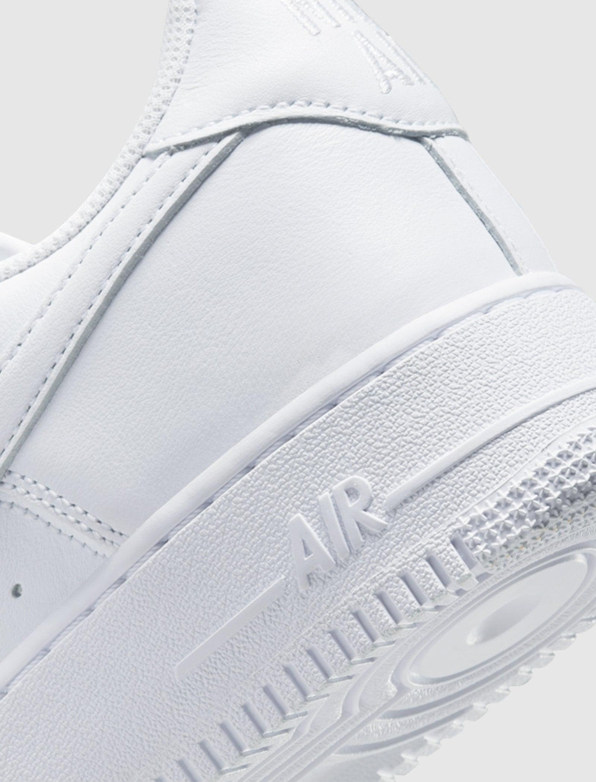 Nike Air Force 1 '07 Low - White / Since 82