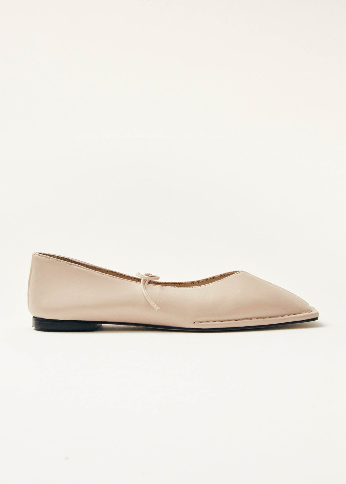 Alohas Sway Leather Ballet Flats - Cream