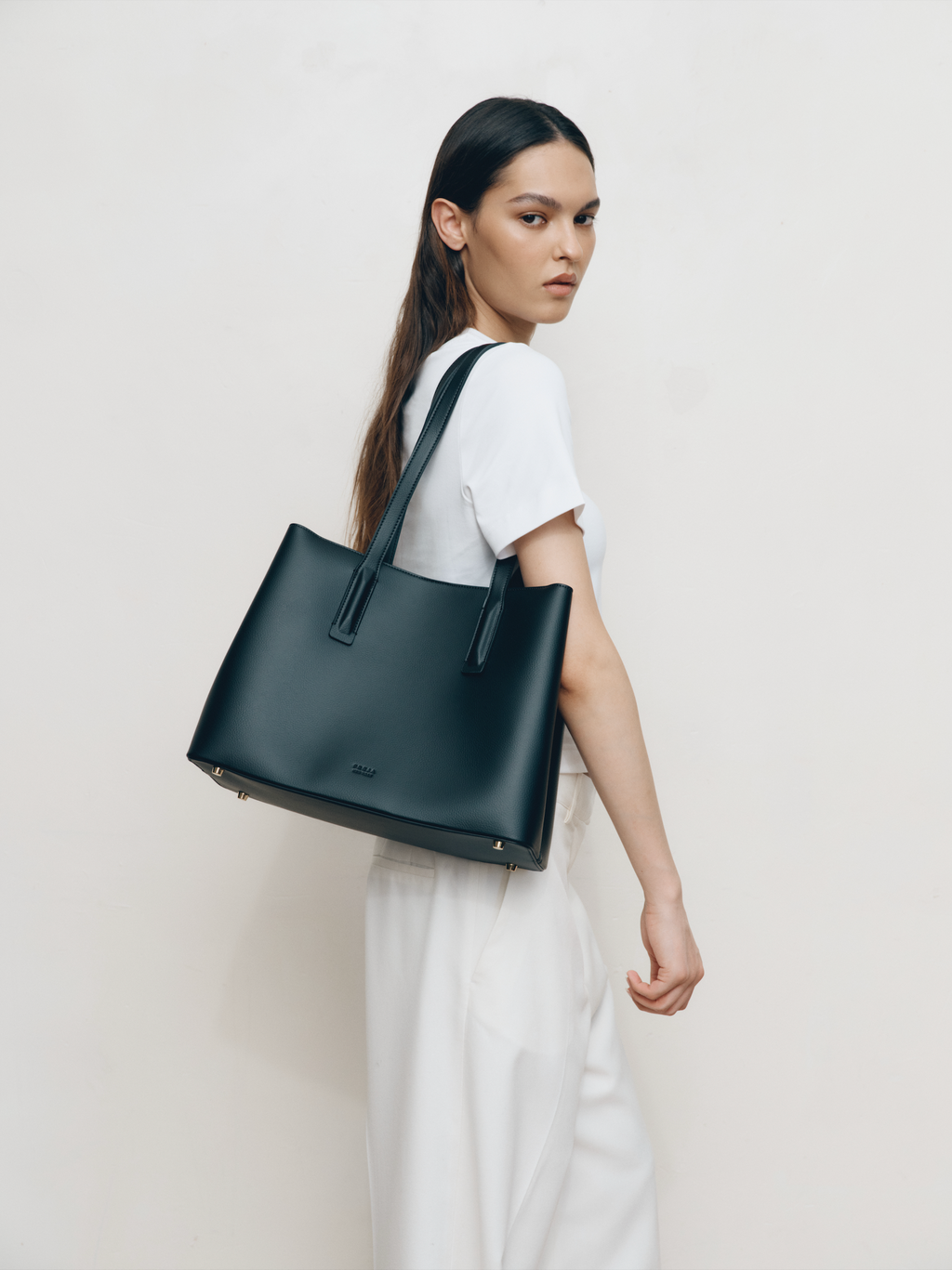 Freja New York Linnea Tote - Black