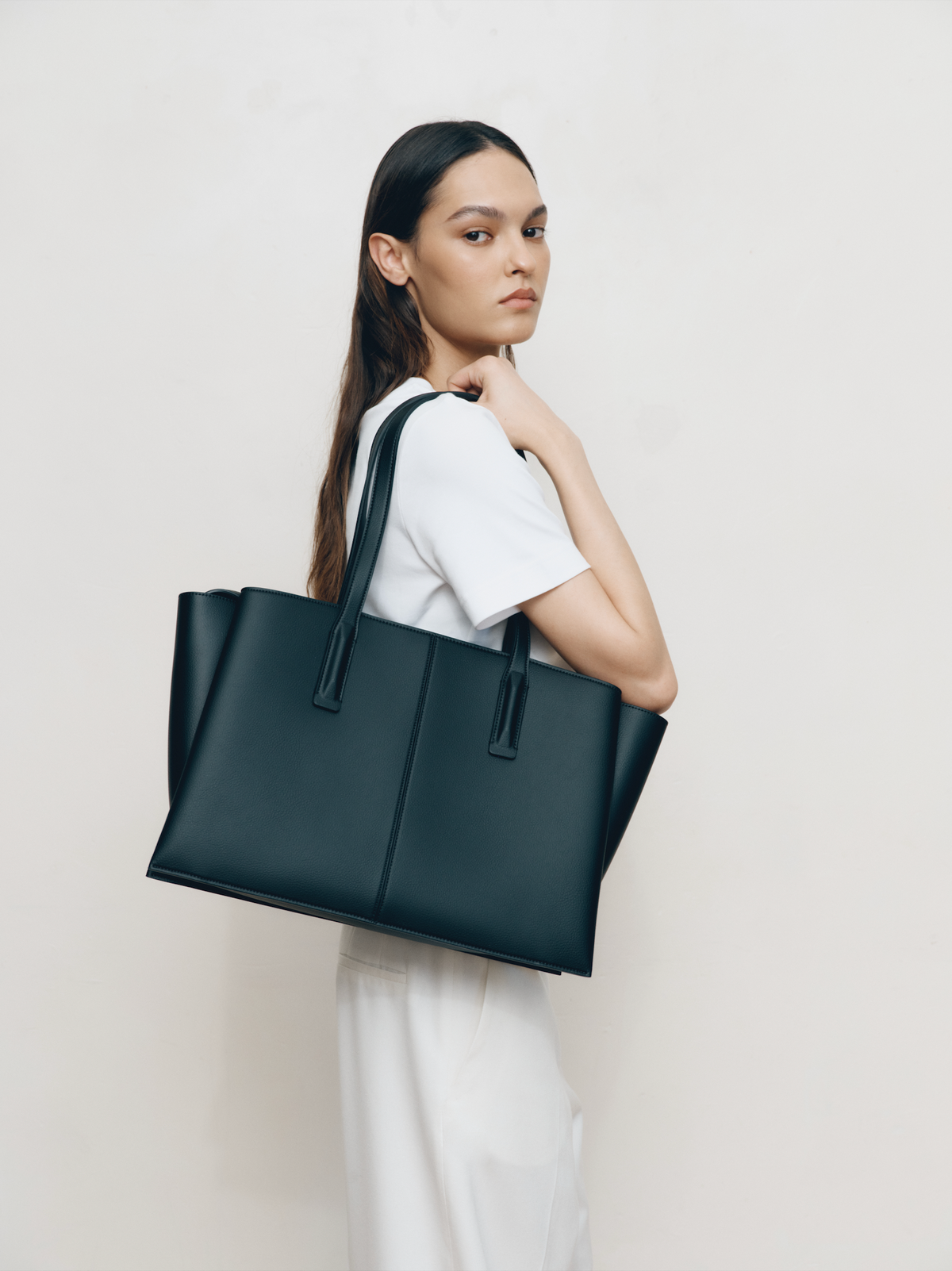 Freja New York Paloma Tote - Black