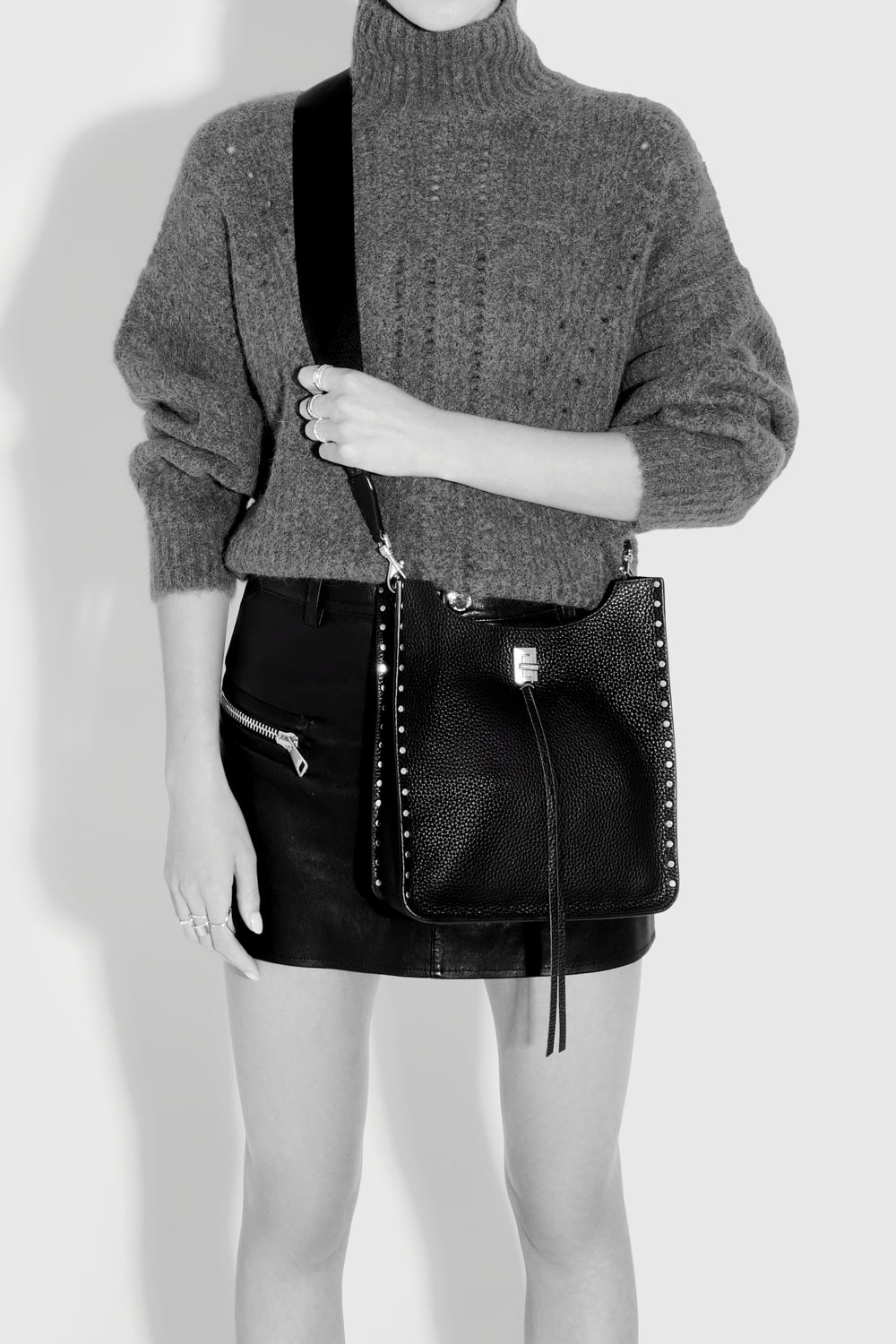 Rebecca Minkoff Darren Medium Feed Bag - Caramello