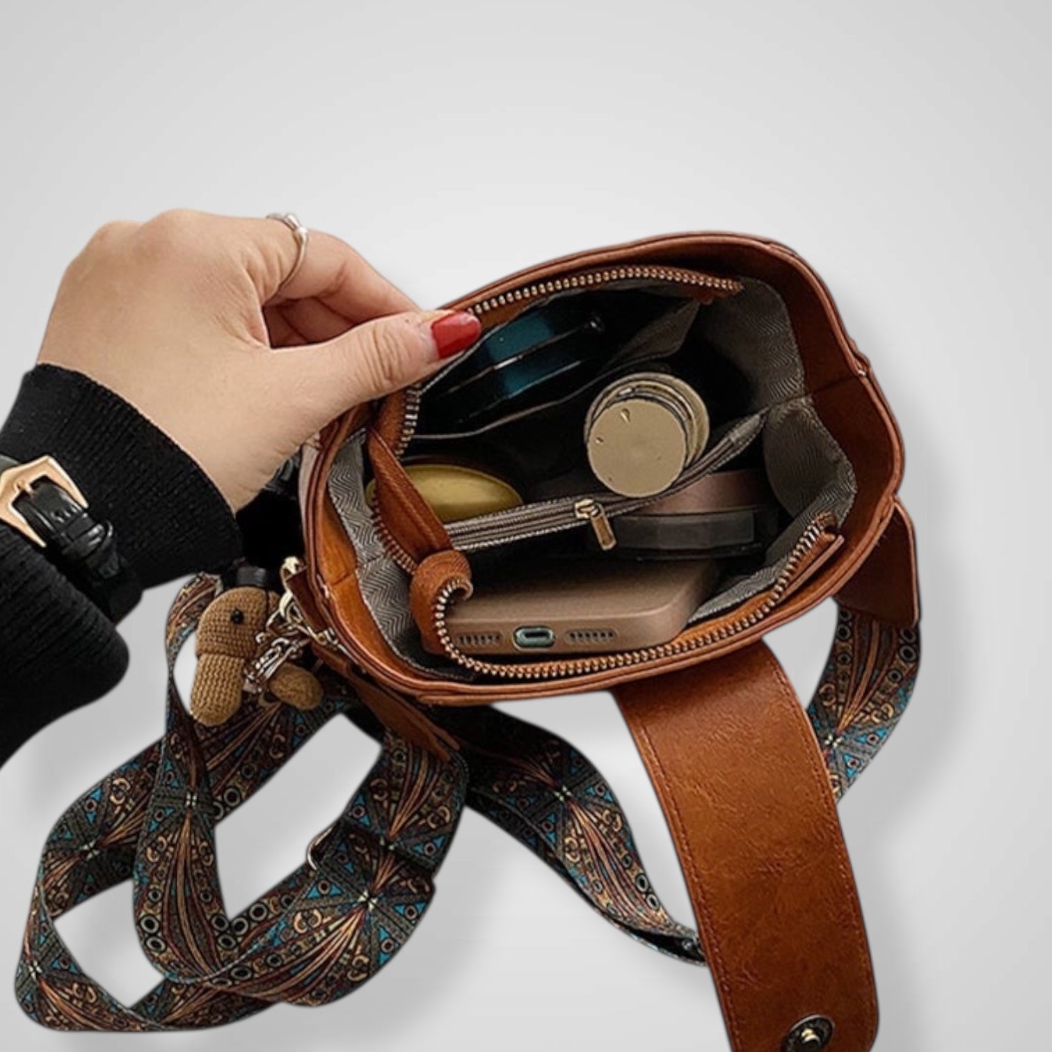 Urine | Sac rétro avec bandoulière large ajustable