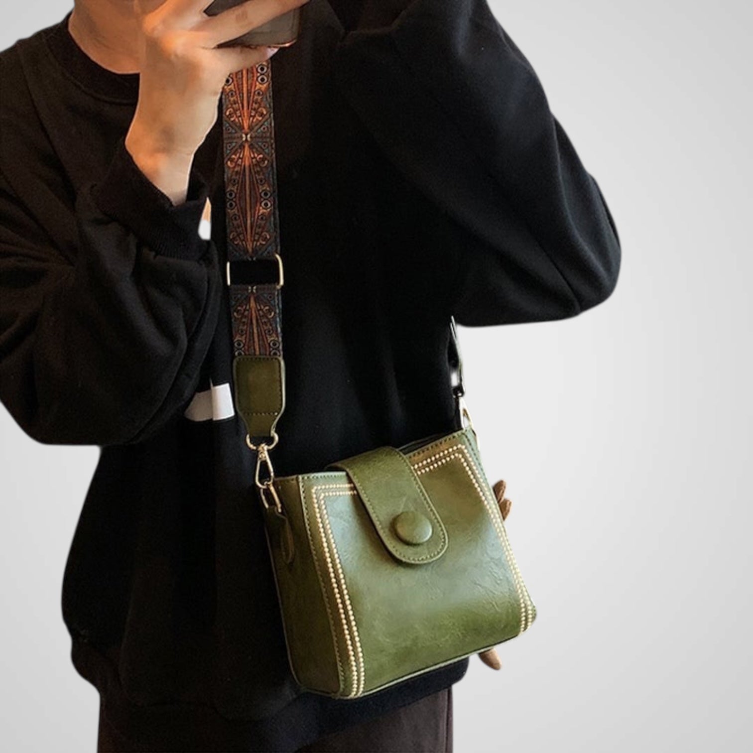 Urine | Sac rétro avec bandoulière large ajustable