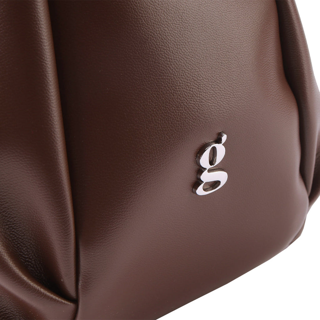 Chara | Sac banane en cuir en forme de croissant