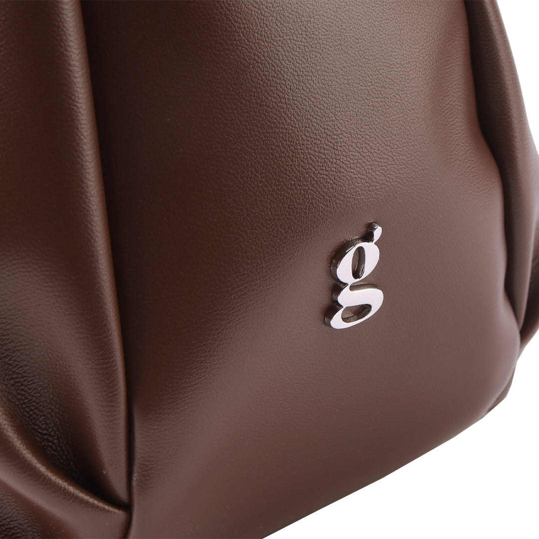 Chara | Sac banane en cuir en forme de croissant