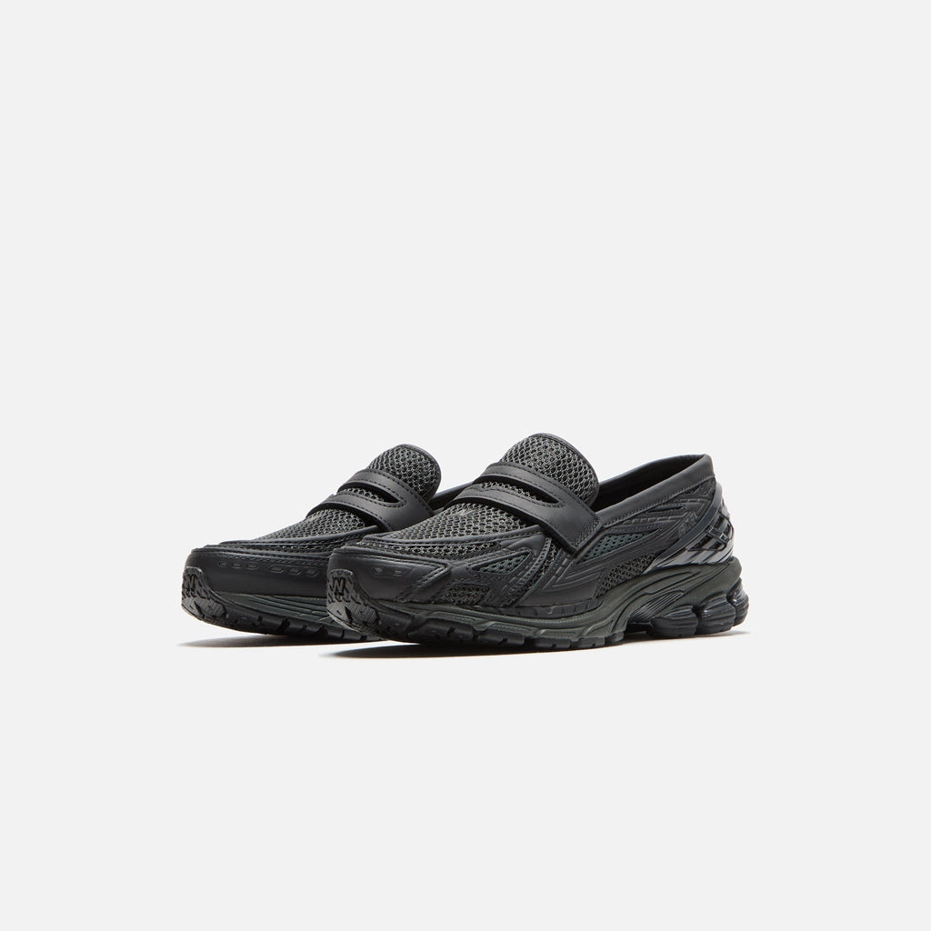 New Balance 1906L - Black / Blacktop / Phantom