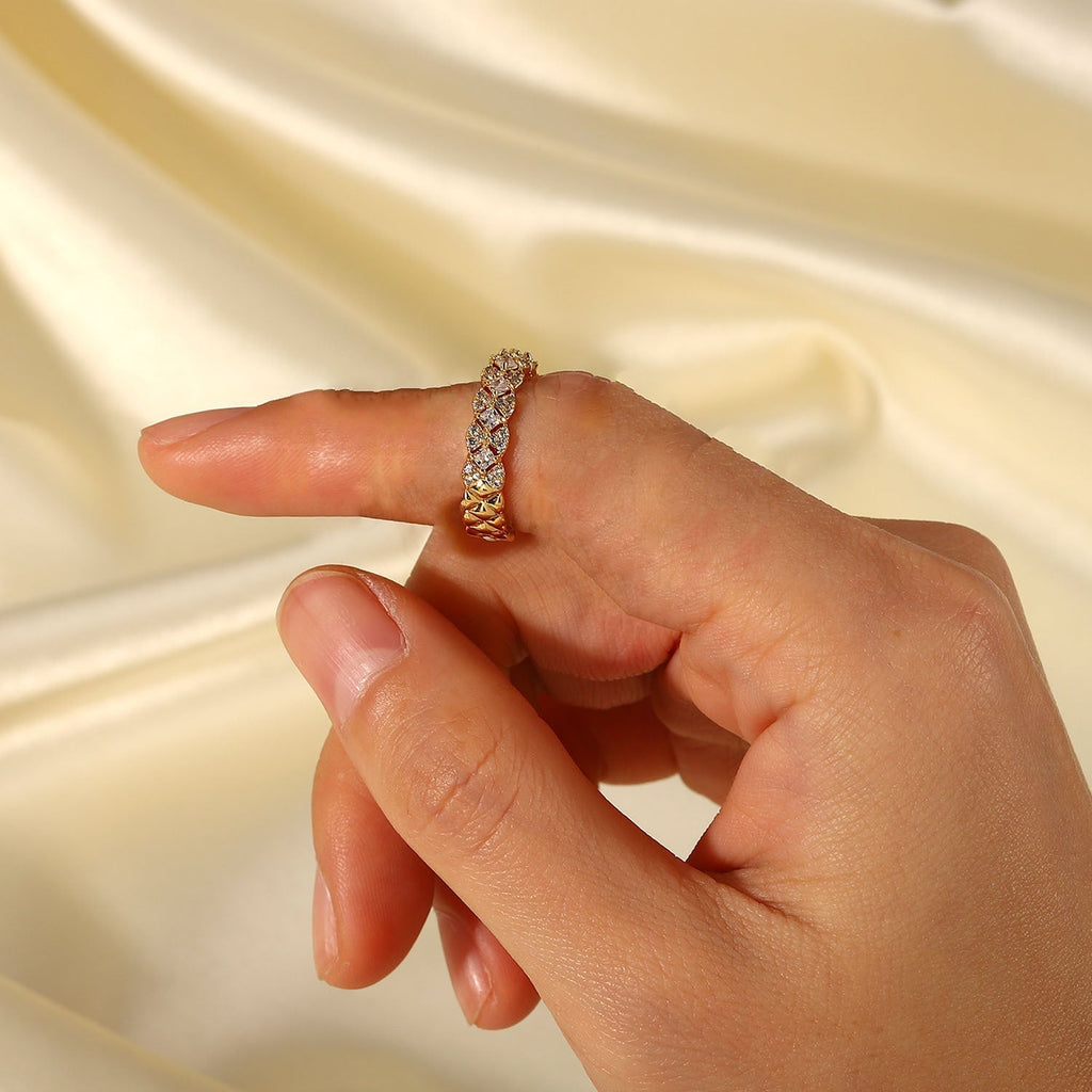 Bague Camille en or à motifs pour femme
