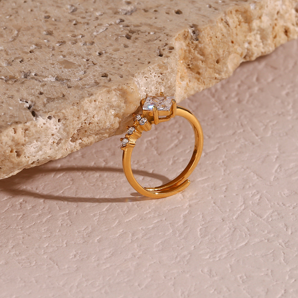 Bague Alaia en or 18 carats à diamants pour femme
