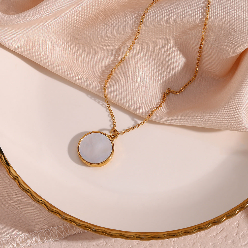 Collier Evangeline lune en or 18 carats pour femme