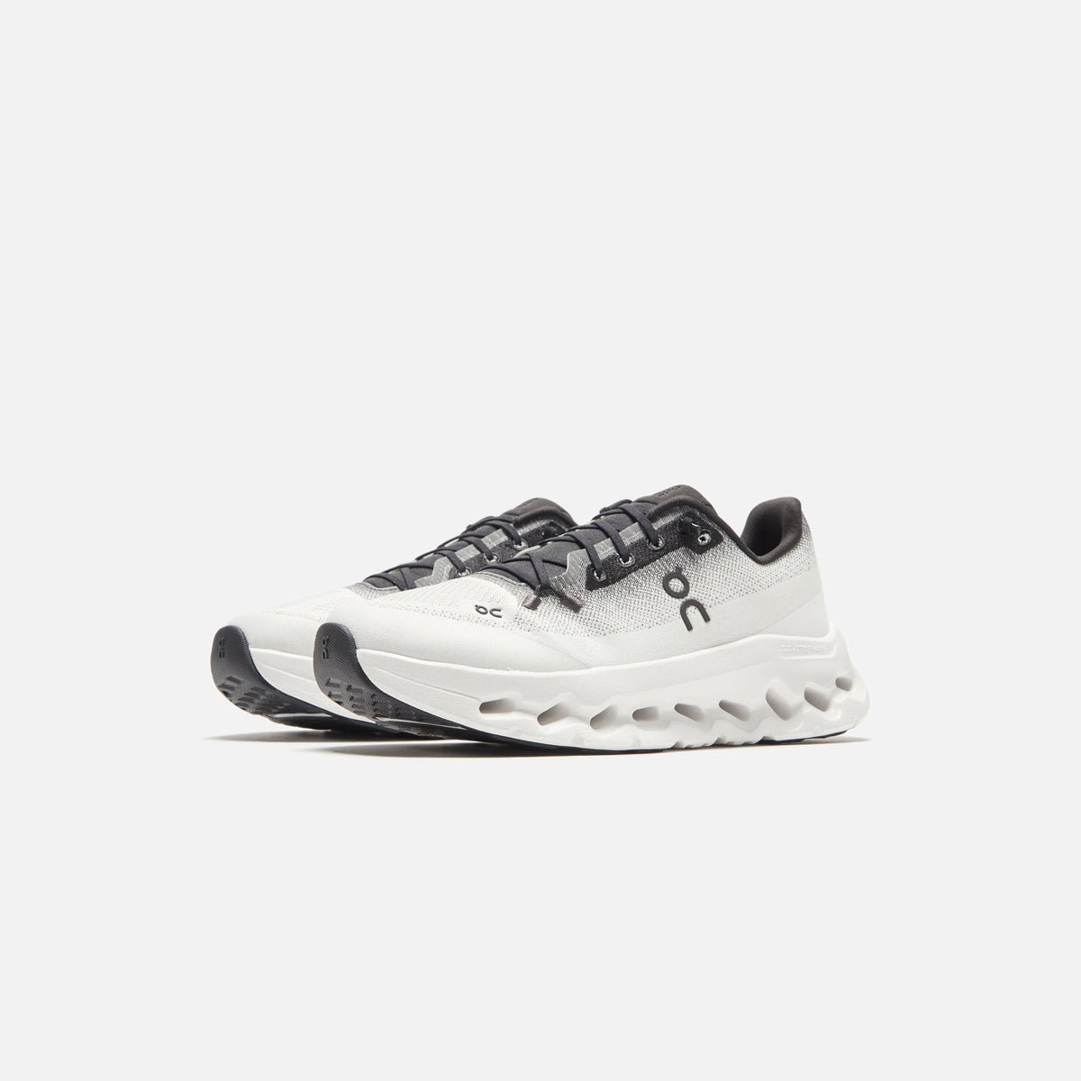 On Cloudtilt Women's - Black / Ivory