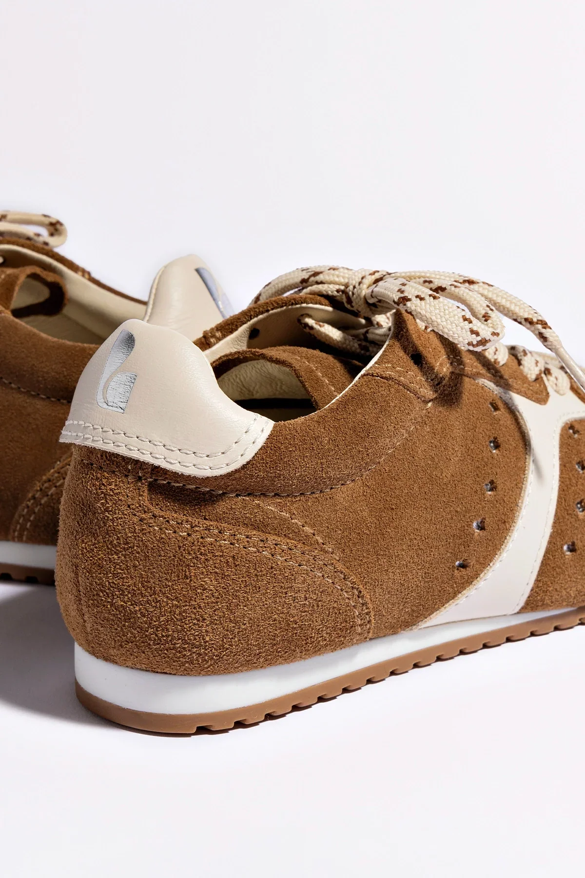 Larroudé Stella Sneaker - Russet Suede / Ivory