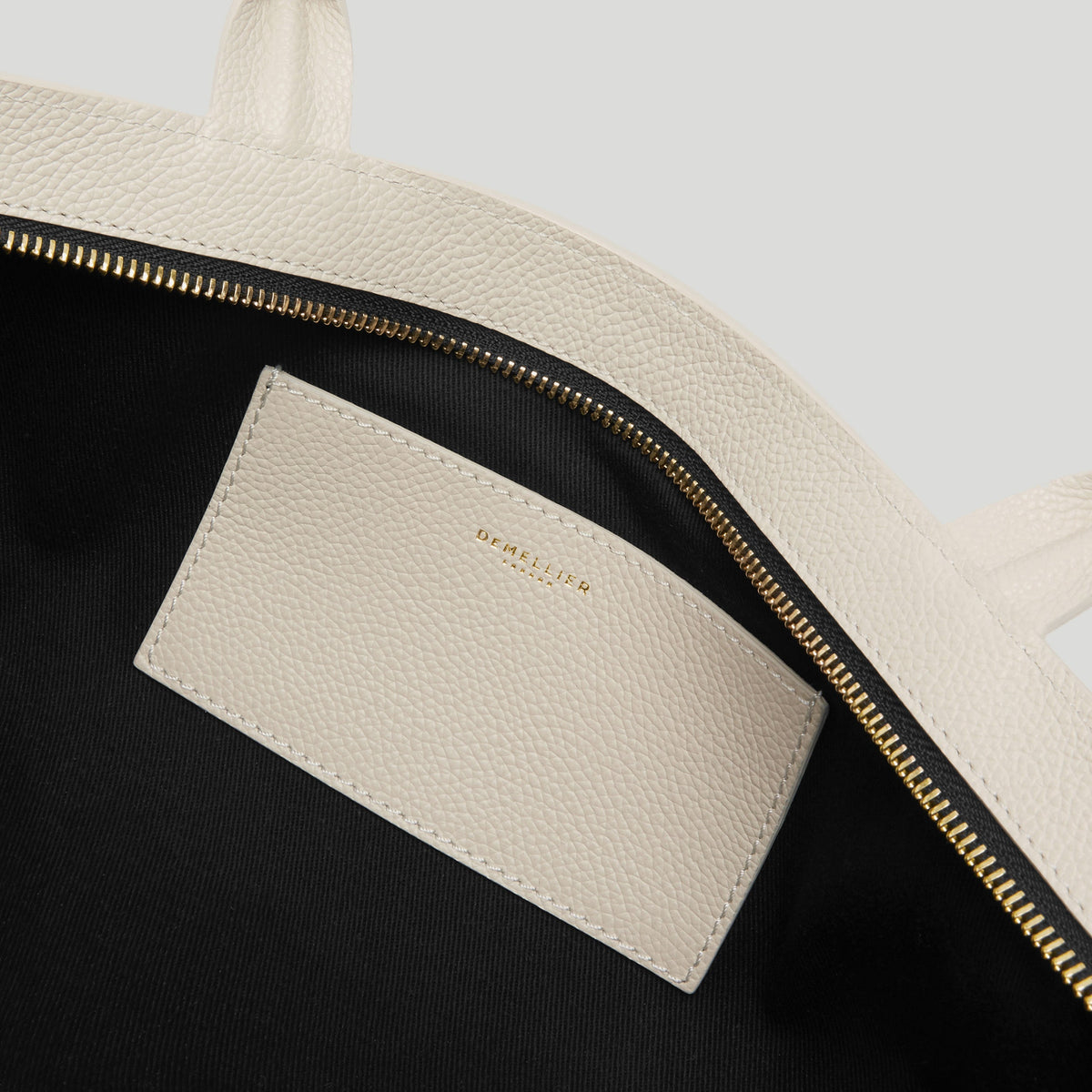 DeMellier The New York Shoulder - Chalk Small Grain