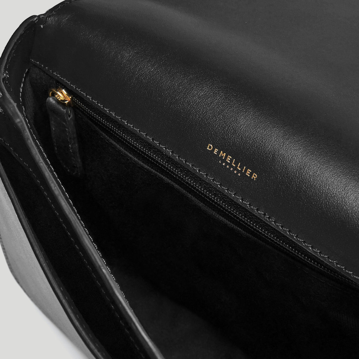 DeMellier The Vancouver - Black Smooth