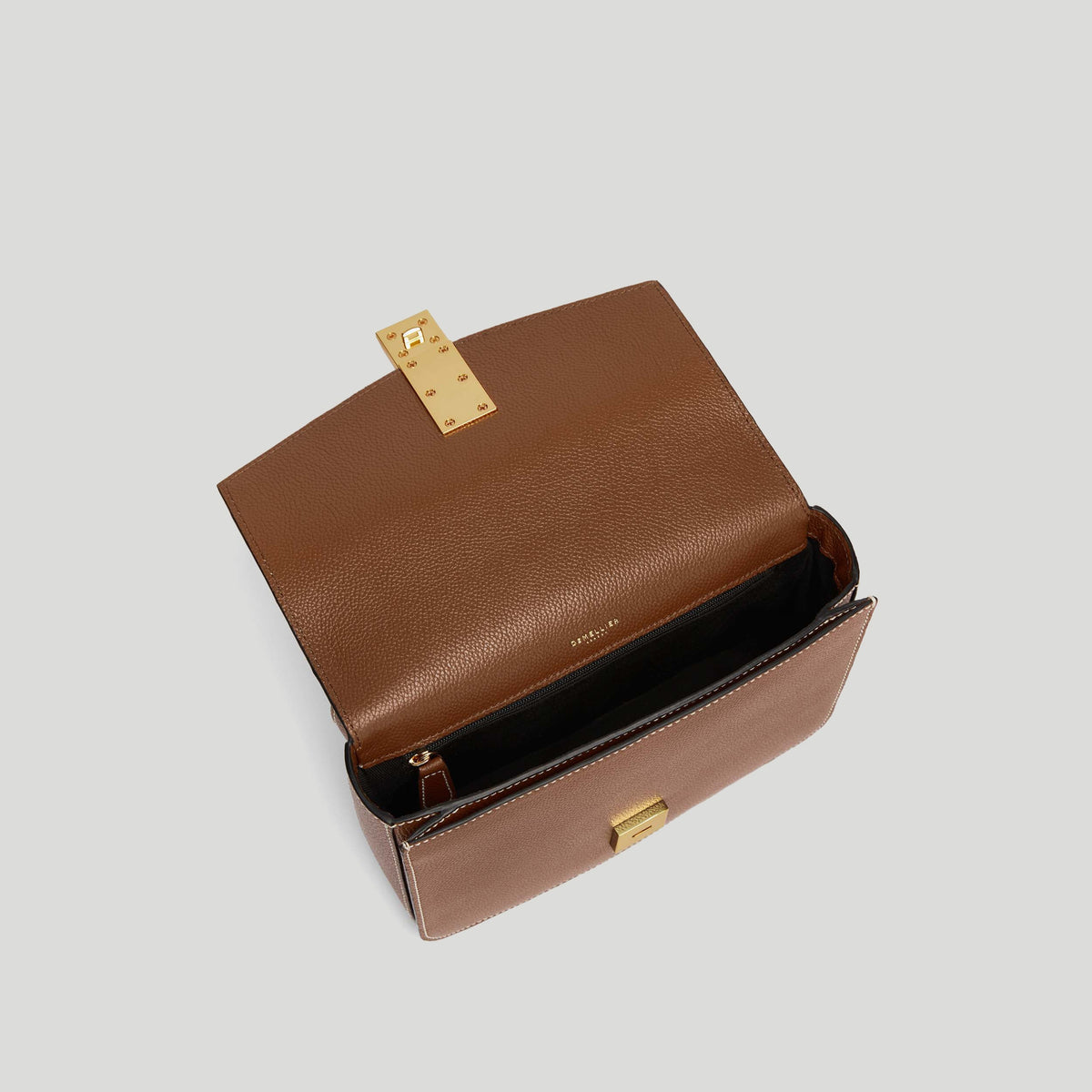 DeMellier The Vancouver - Tan Small Grain / Ecru Stitching