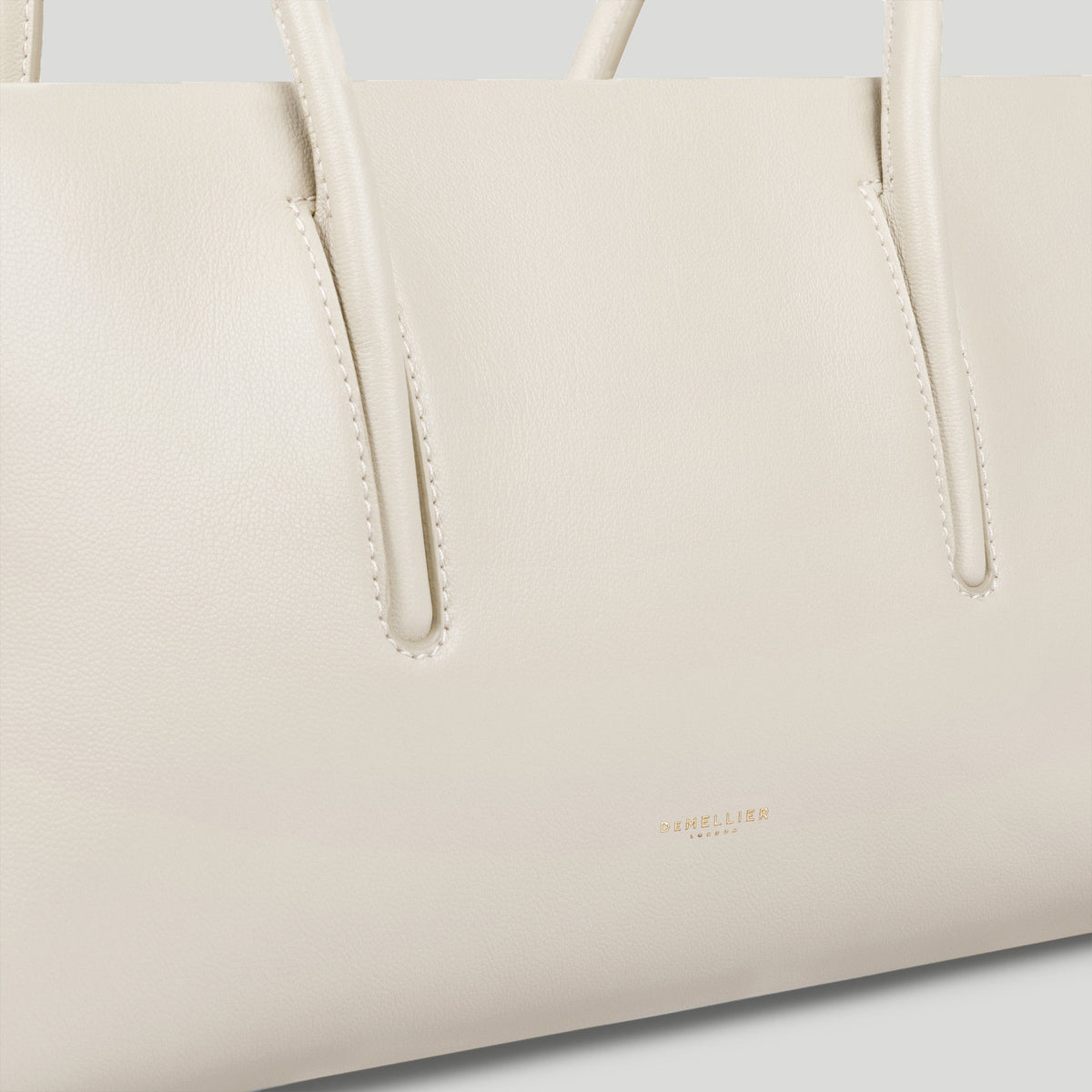 DeMellier The Stockholm Shoulder - Chalk Fine Grain