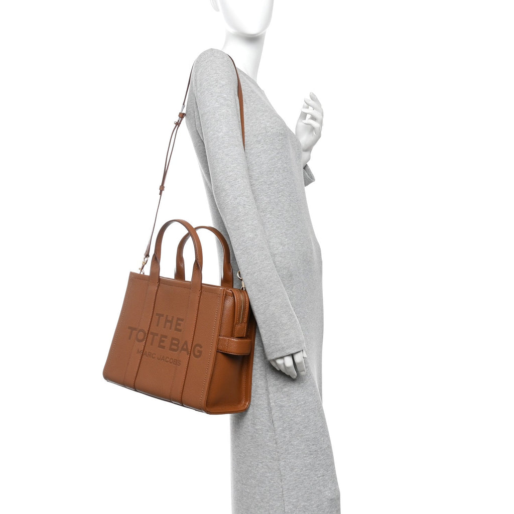 Marc Jacobs The Leather Medium Tote Bag - Argan Oil