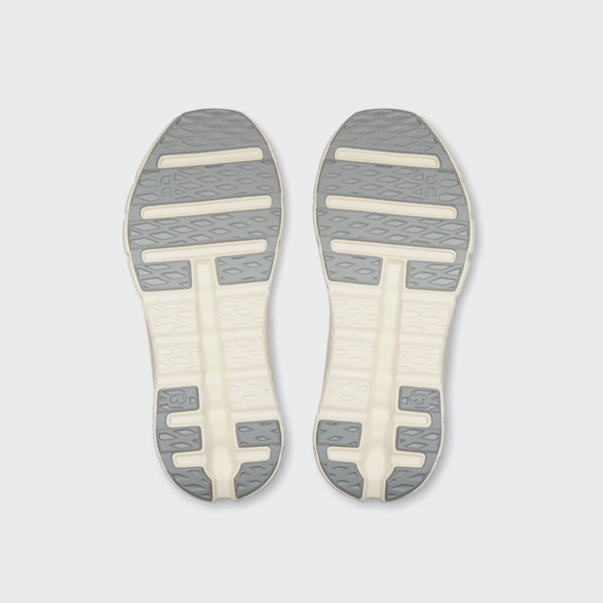 On Cloudtilt Women's - Alloy / Ivory