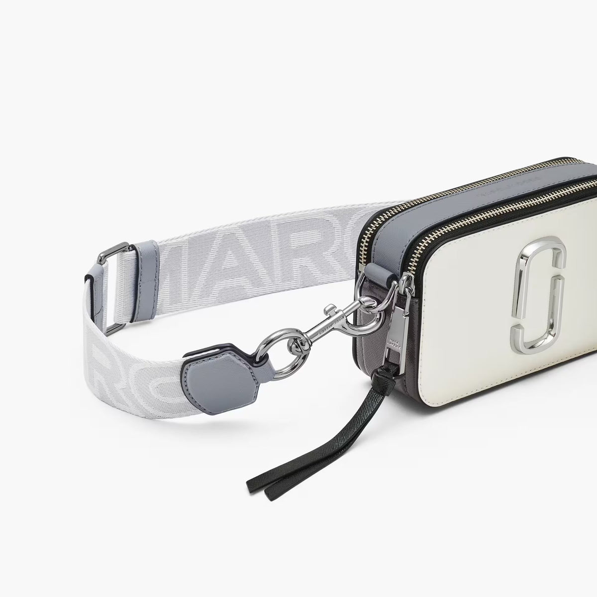 MARC JACOBS | Le Snapshot