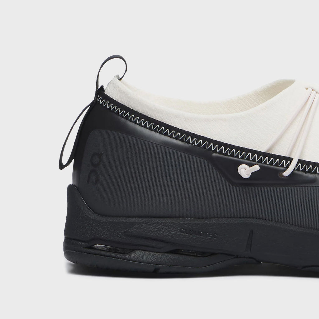 On Cloudnova Women's - Black / Ivory
