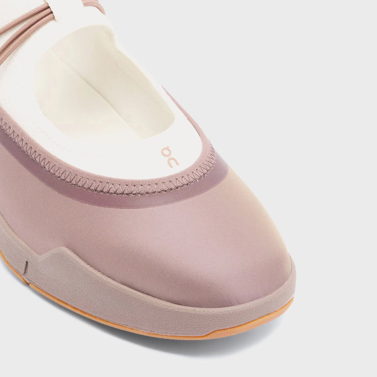 On Cloudnova Women's - Clove / Ivory