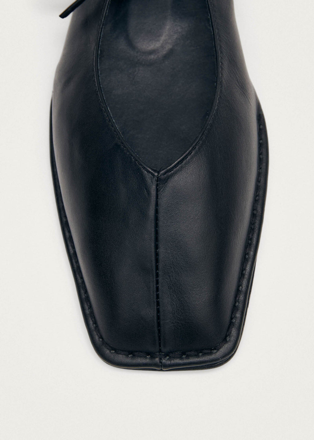 Alohas Sway Leather Ballet Flats - Black